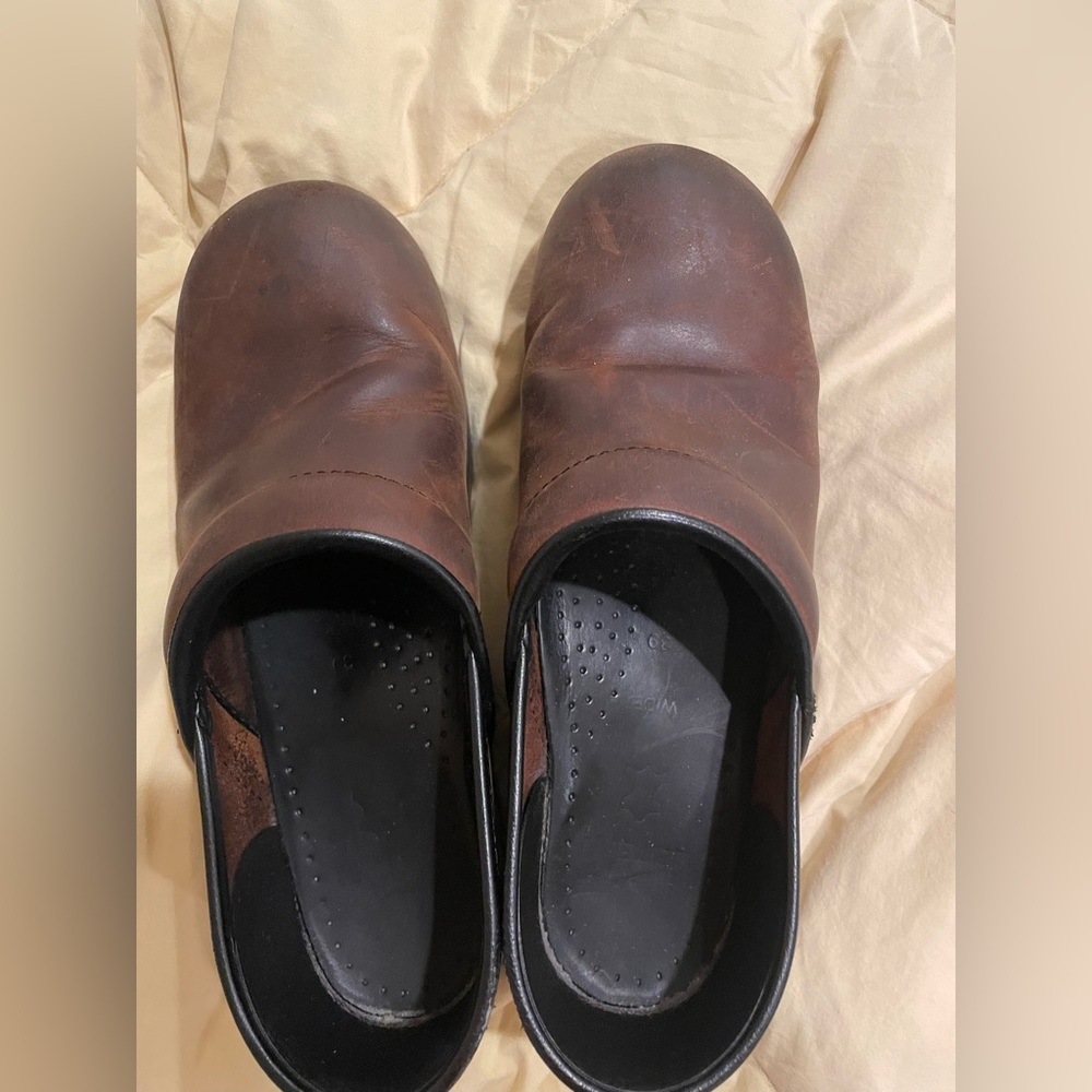Danskos clogs - Picture 2 of 3